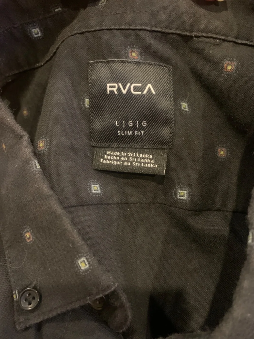 RVCA short sleeve shirt - Picture 3 of 4
